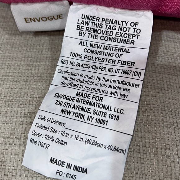 Valentine’s day Envogue Love You Pink Red Heart Decorative Pillow - Picture 7 of 8